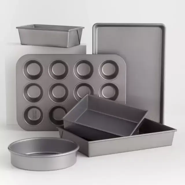 Chicago Metallic 6-Piece Commercial Bakeware Set