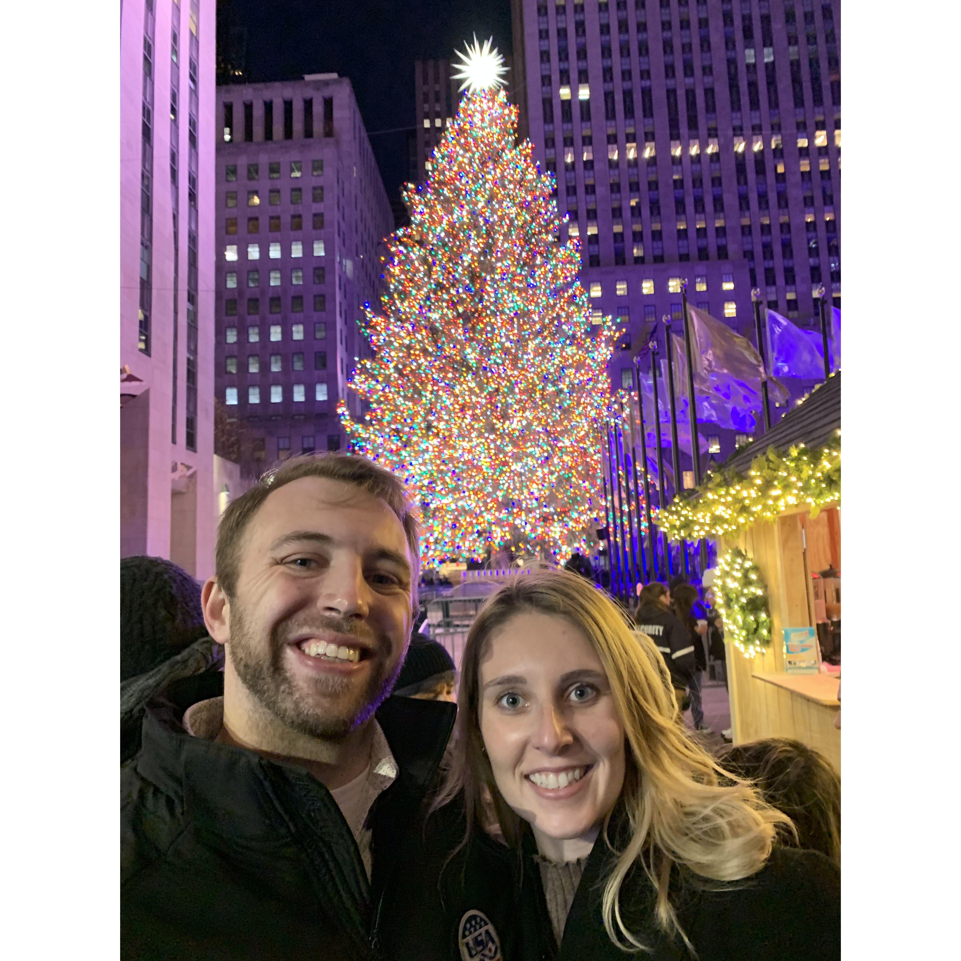 Visiting Noah in NY at Christmas time with the Fabie family!