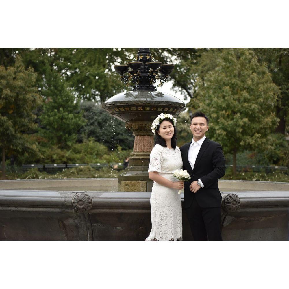 Hattie and Tommy got married in October 2021 in Central Park. Hattie is wearing a haiku (flower crown) that Tommy ordered from Hawaii.