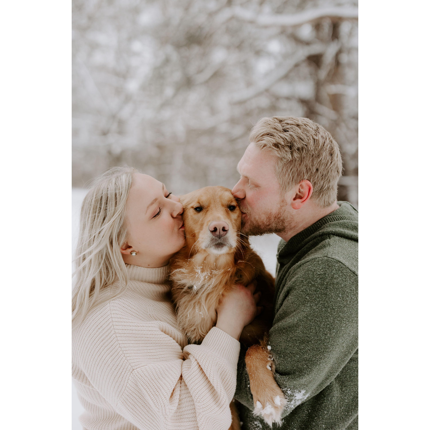 A winter engagement photoshoot.