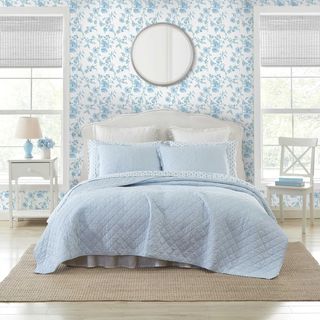 Oxford Stripe Cotton 3-Piece Reversible Quilt Set