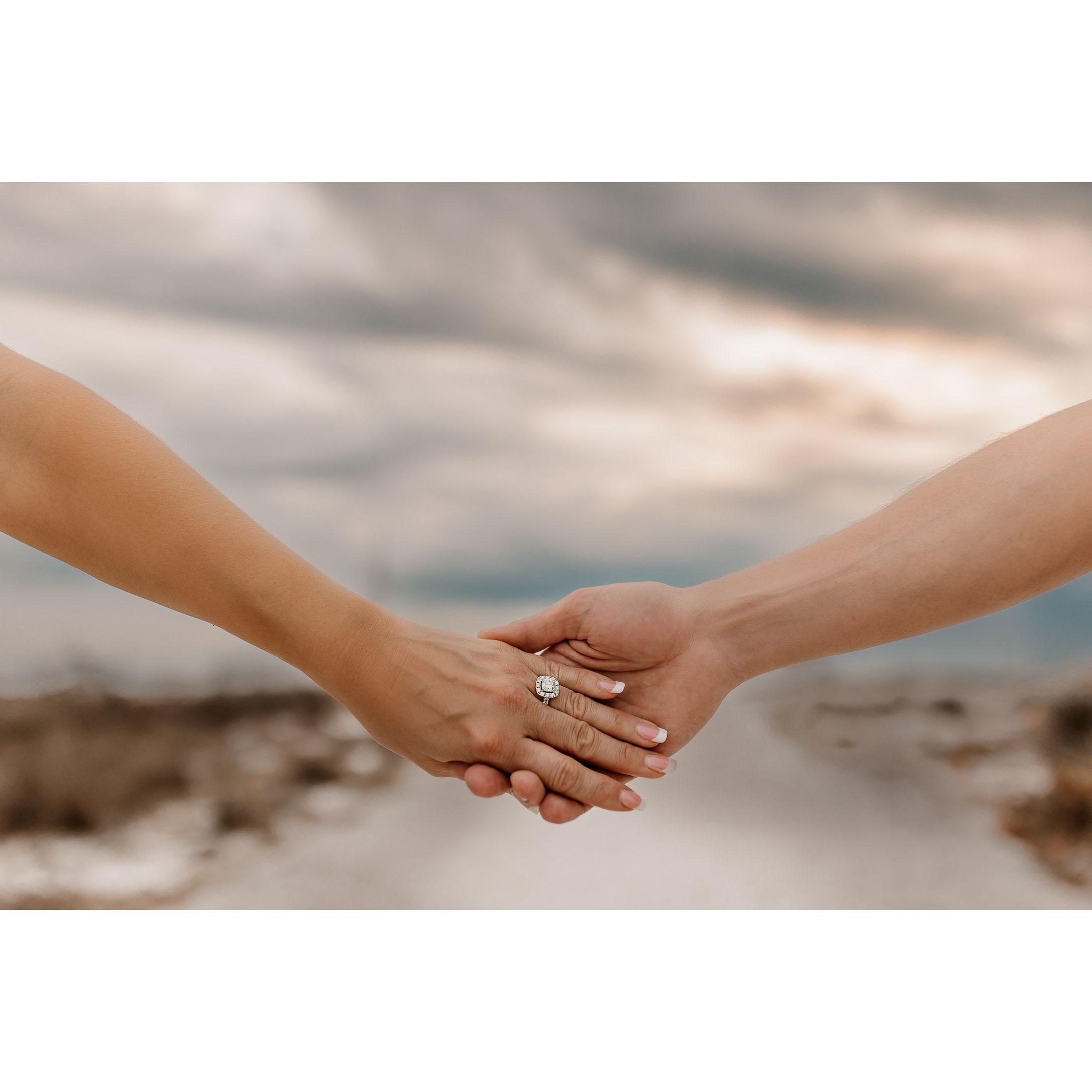 Siesta Key, FL Engagement Pictures: February 2024