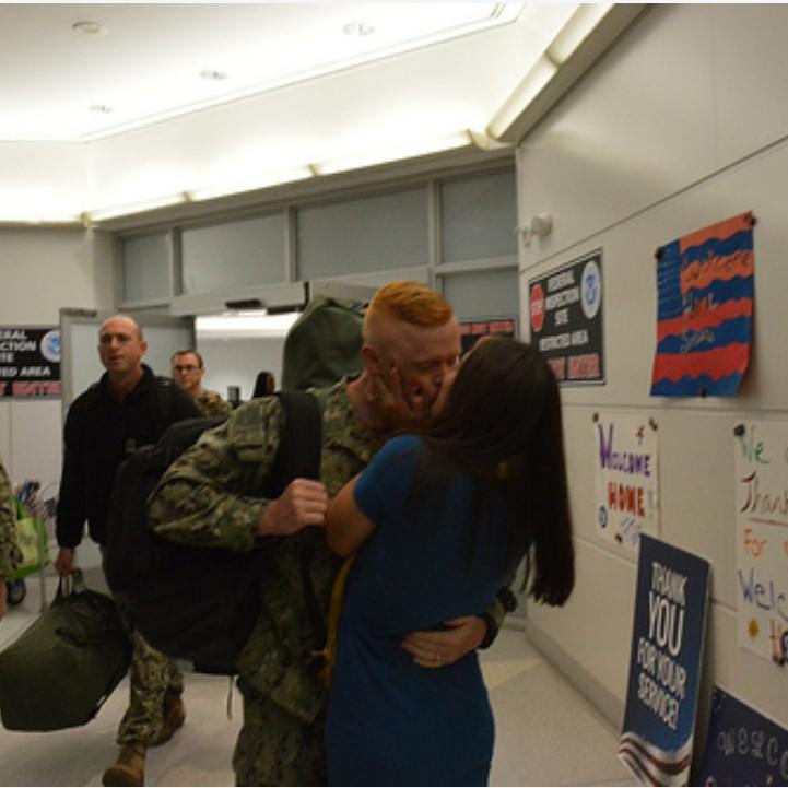welcoming my navy boy home! 
1/01/2019