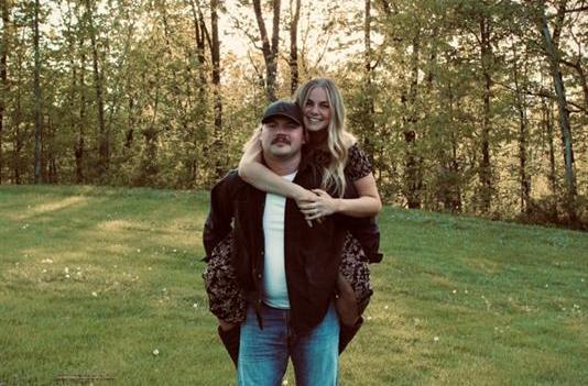 The Wedding Website of Amber Diehl and Seth Vickers