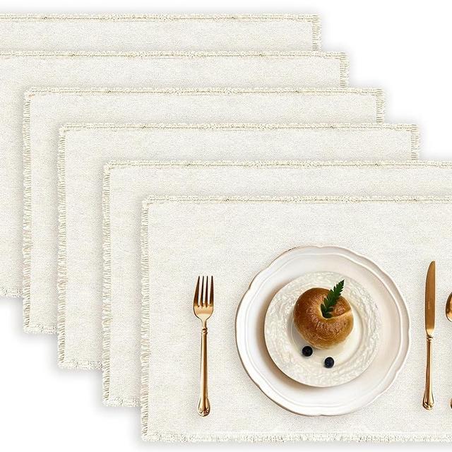 MRS WOODS EVENTS 100% Cotton Placemats Set of 6, 13 x 19 Inch Woven Cloth Placemats Boho Rectangular Washable Placemats Linen Fabric Heat Resistant Placemats for Kitchen and Dining Tables, Beige
