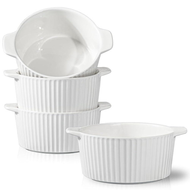 Taeochiy Ramekins with Handle 4 Pack Soup Bowls for French Onion Soup Pot Pie Lava Cakes Creme Brulee Dishes 28 Oz Ceramic Souffle Dish for Baking White