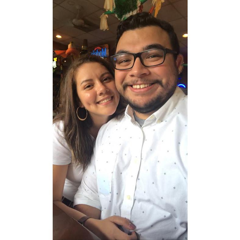 Tony took me to his favorite Mexican spot! Tony worked at this restaurant before college and this place means a lot to him. Today is our favorite Mexican restaurant to go together.