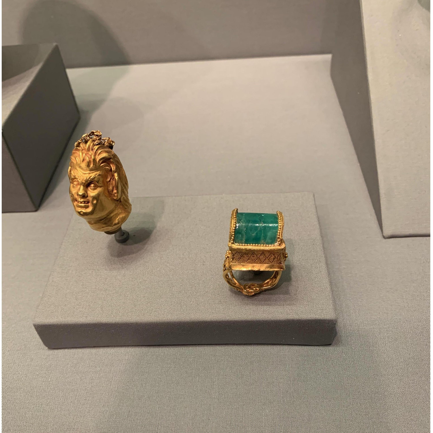 Ej's first choice for an engagement ring, Getty Villa