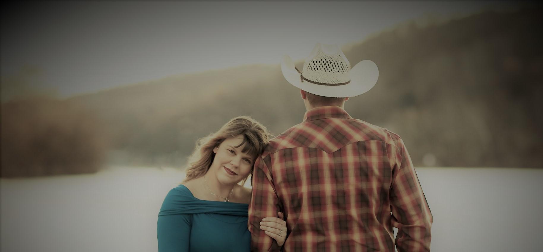 The Wedding Website of Lindsay Wiggins and Josh Johnson