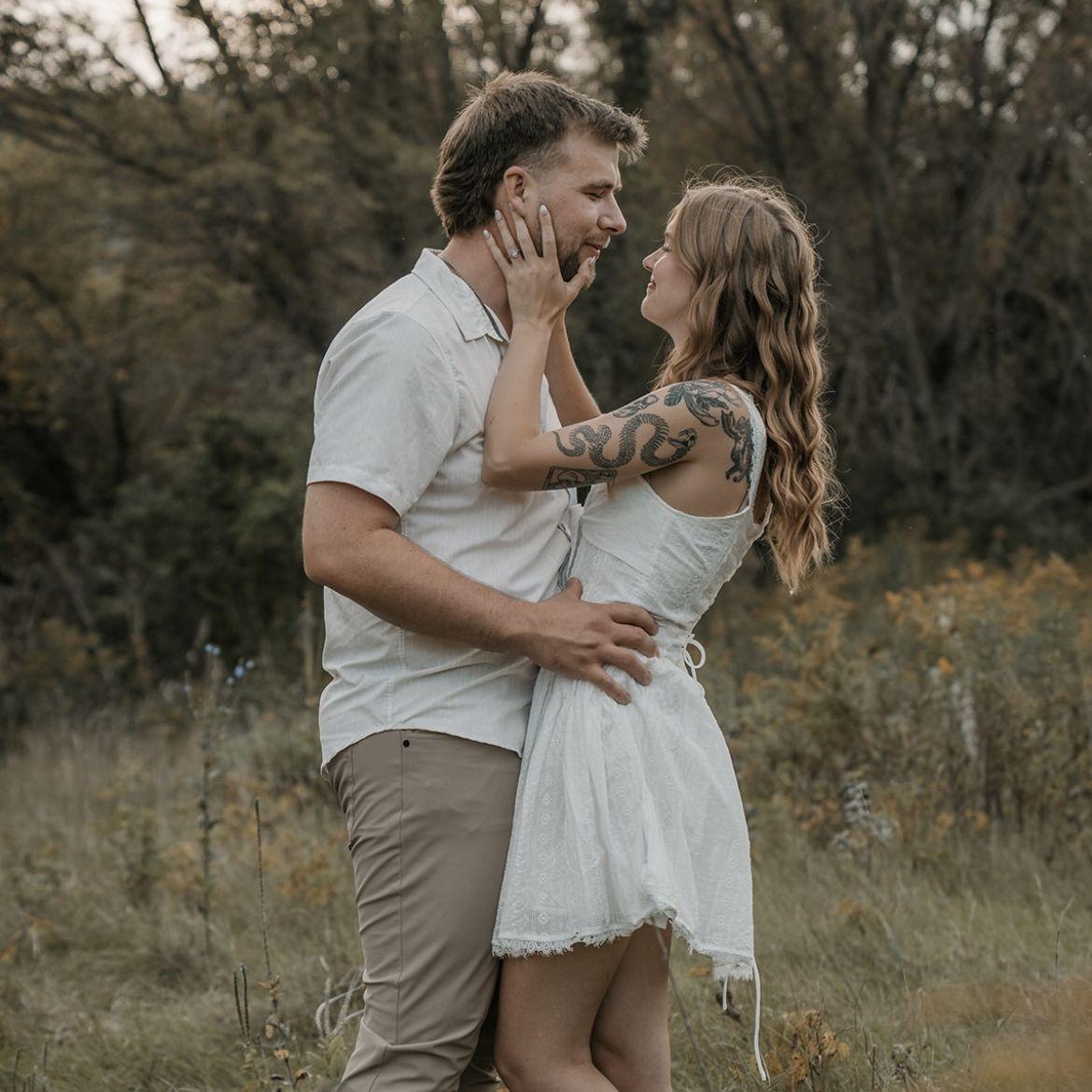 ENGAGEMENT PHOTOS