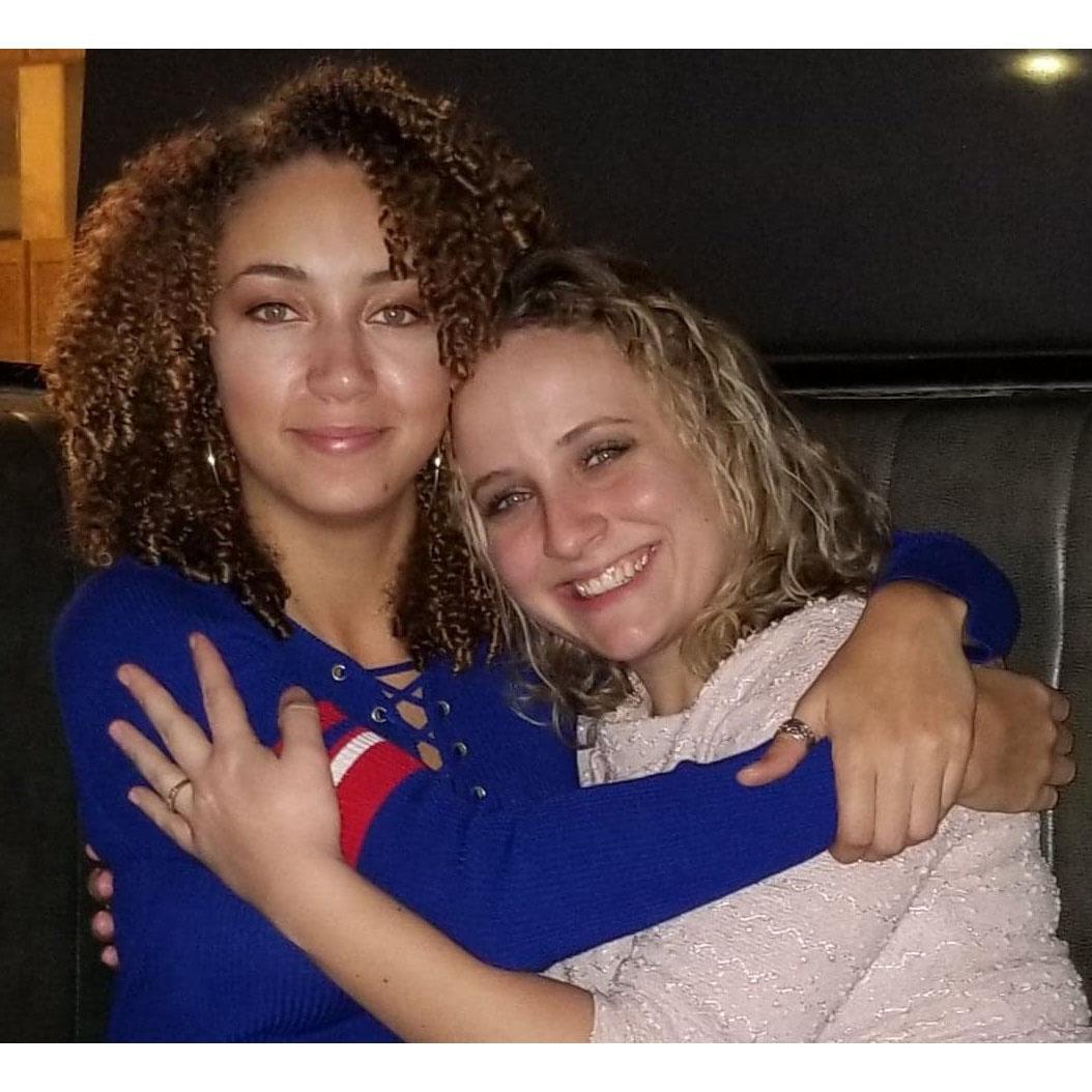Besties Zoe and Jen
