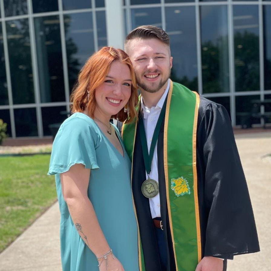 2023 - Austin graduates college!