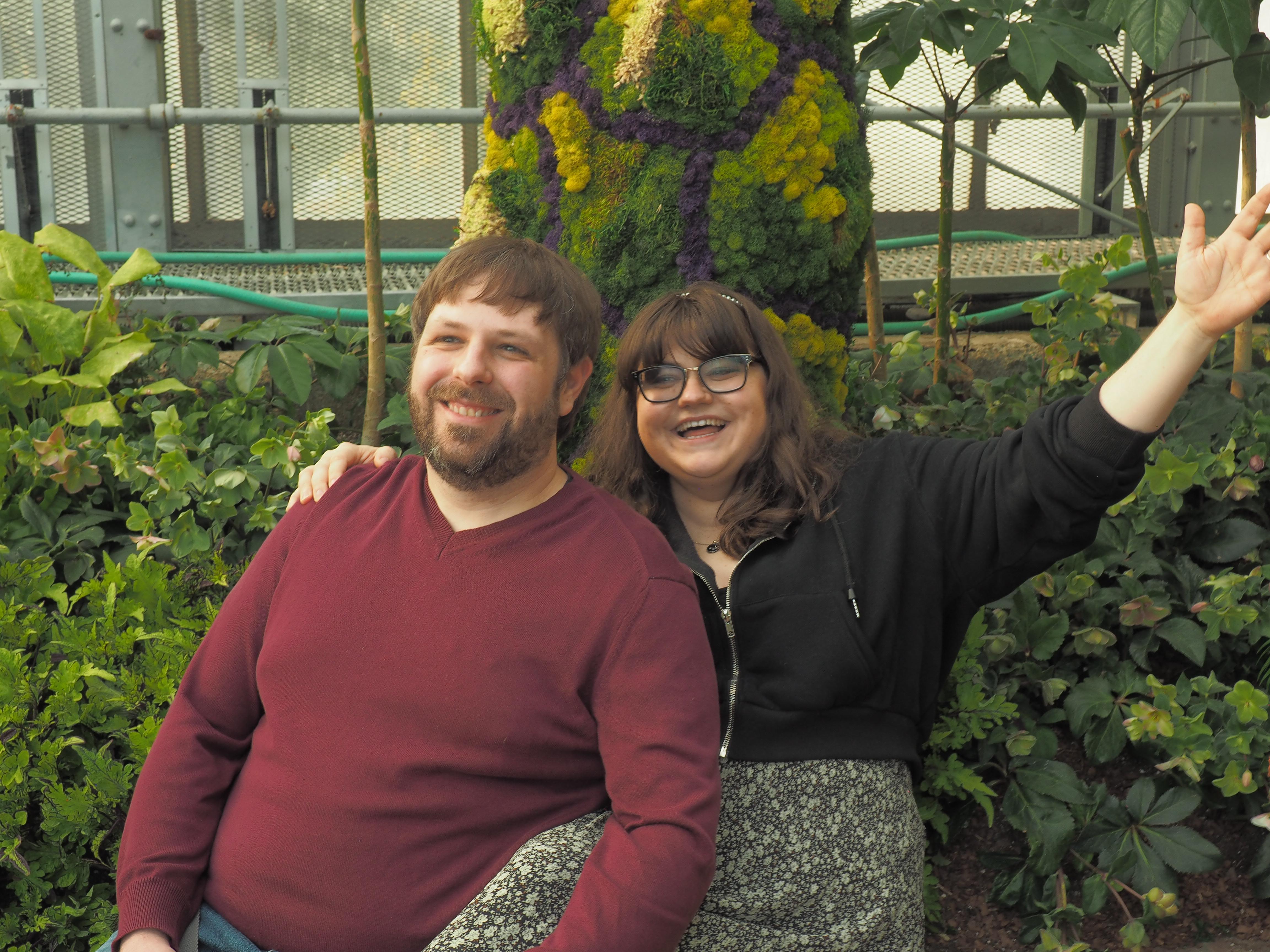 The Wedding Website of Jessica Leen and Maxx Day