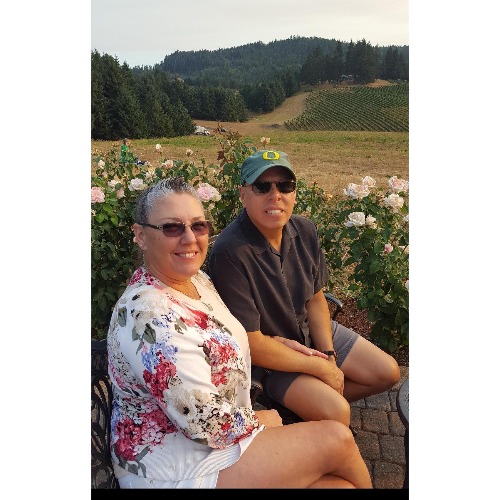 Solar eclipse viewing at Sweet Cheeks winery, Eugene OR