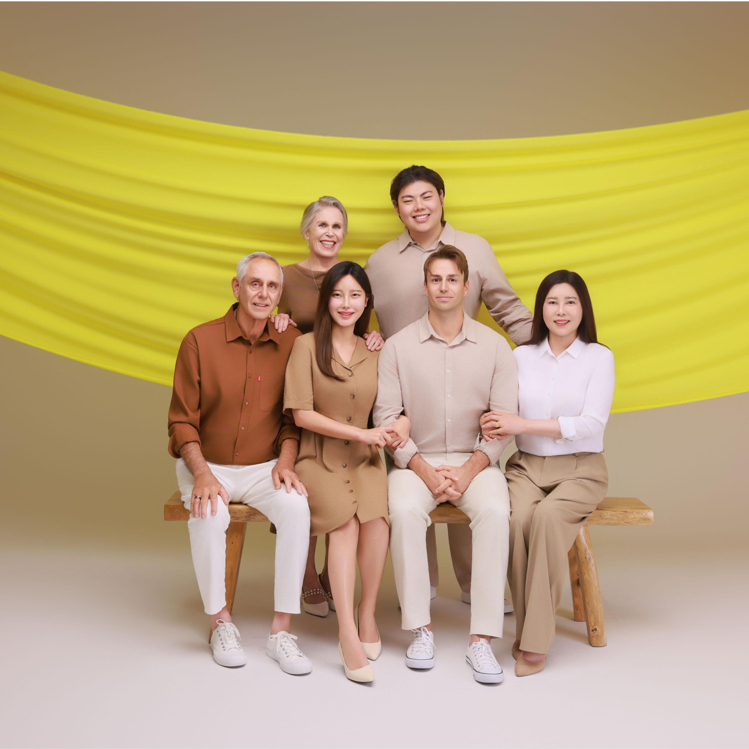 Elle, Yoon, Mark, Jiyu, Maxx & Umma