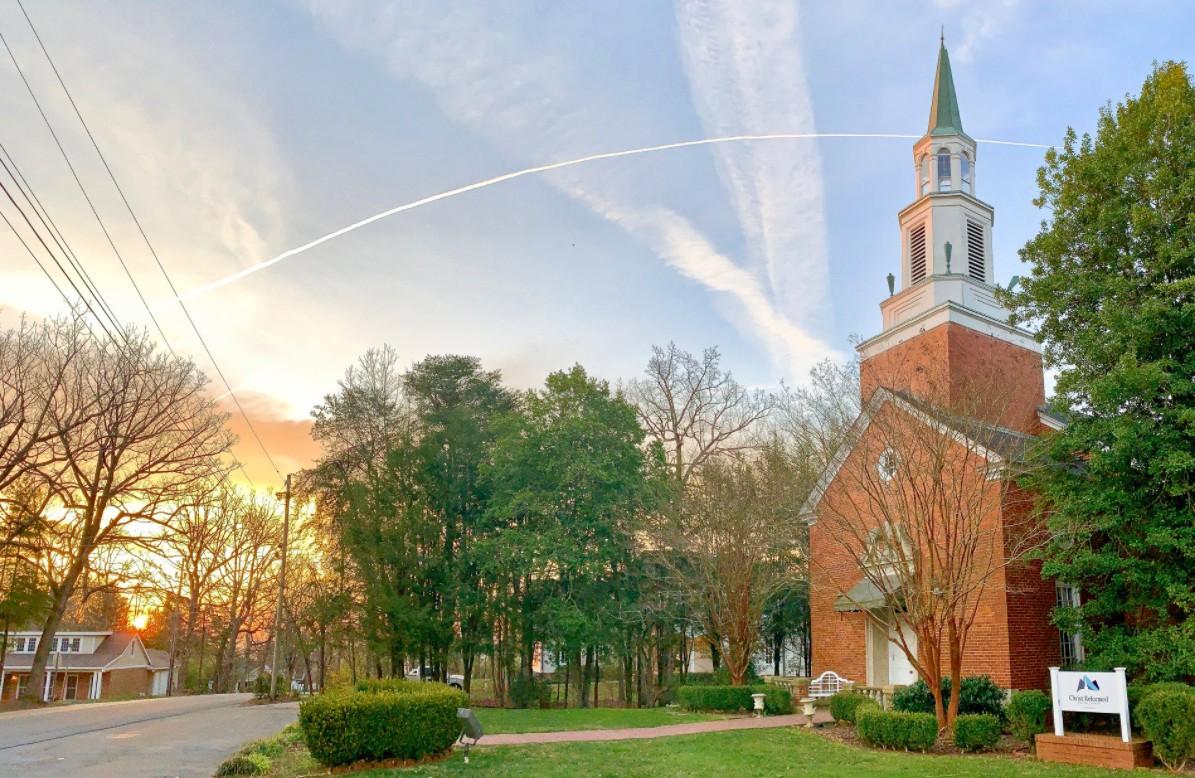 The Wedding Website of Jennifer Breinig and Robert Devine