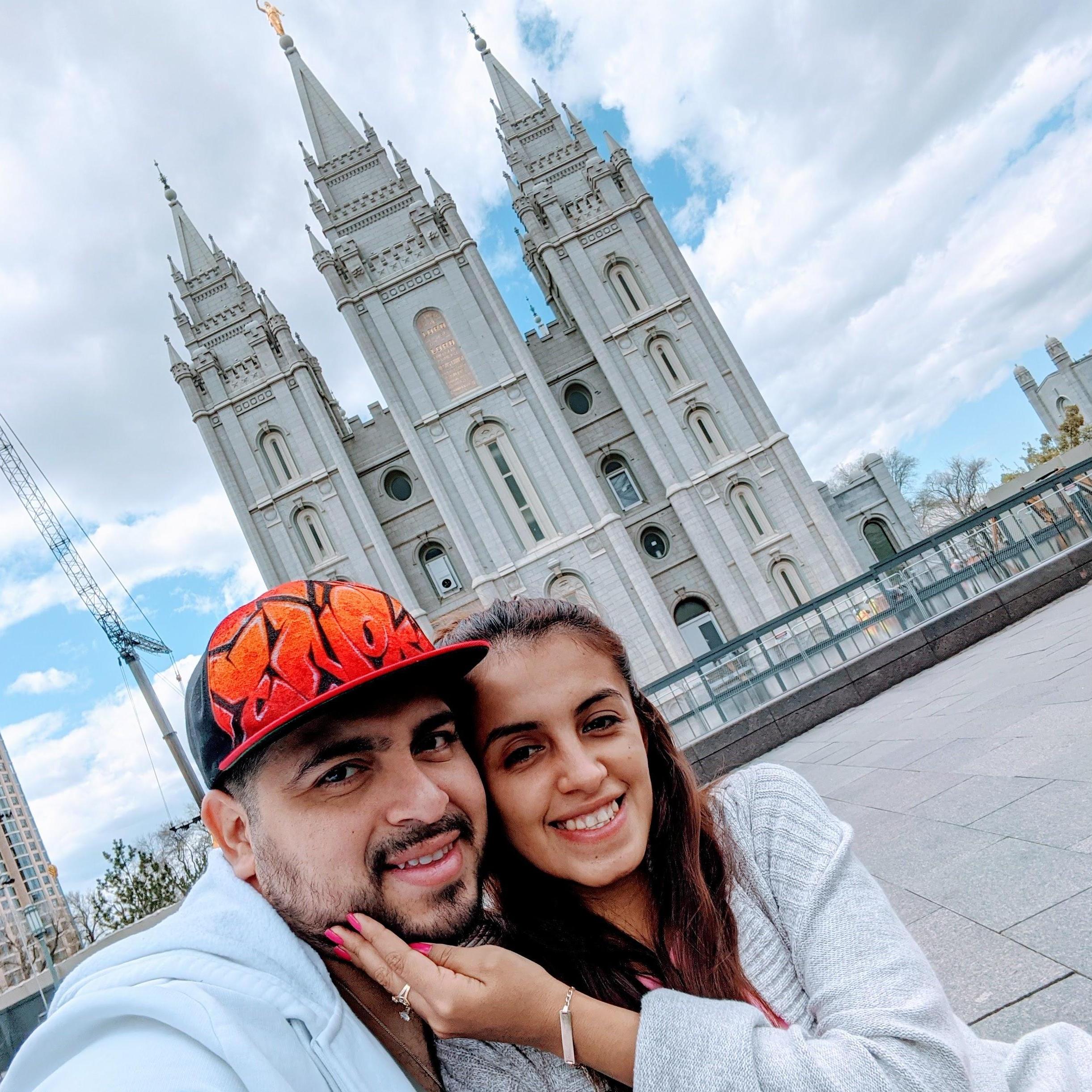 Aqui estamos en frente del templo mormon en Salt lake City