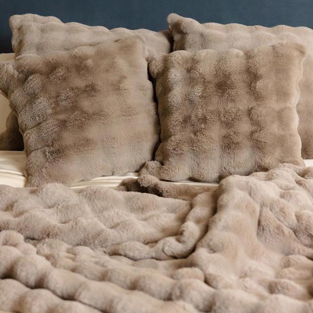 Bubble Cuddle Blanket Oversized Throw