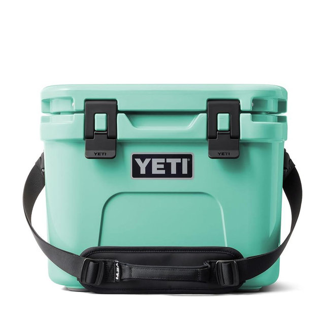 YETI Roadie 15 Hard Cooler with DoubleDuty Shoulder Strap