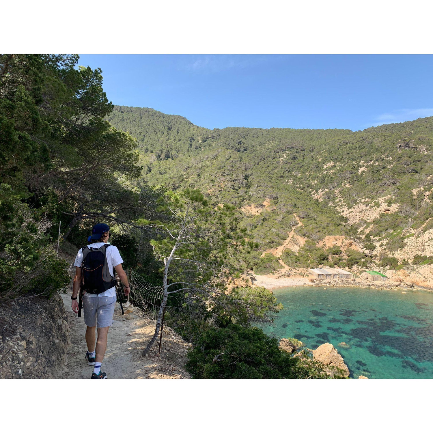 The hike to where Ignasi popped the question ! / ¡De camino al sitio donde Ignasi hizo la gran pregunta !