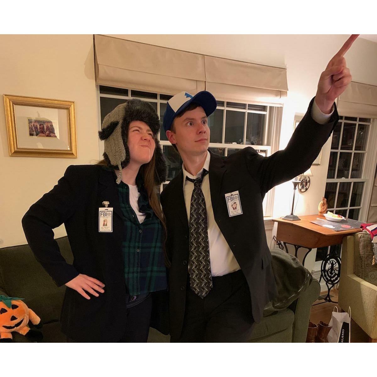Wendy Scully and Dipper Mulder, ready to uncover some mysteries and find some aliens