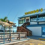 Wahoo's Seafood Bar and Grill Restaurant