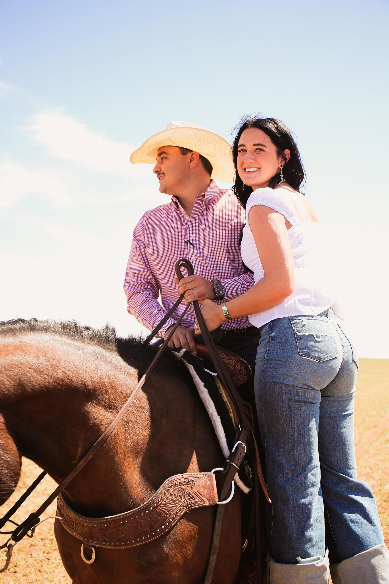 The Wedding Website of Horacio Holguin and Rylee Broadbent