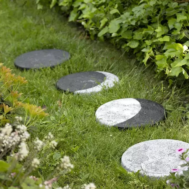 Moon Phase Garden Stepping Stones