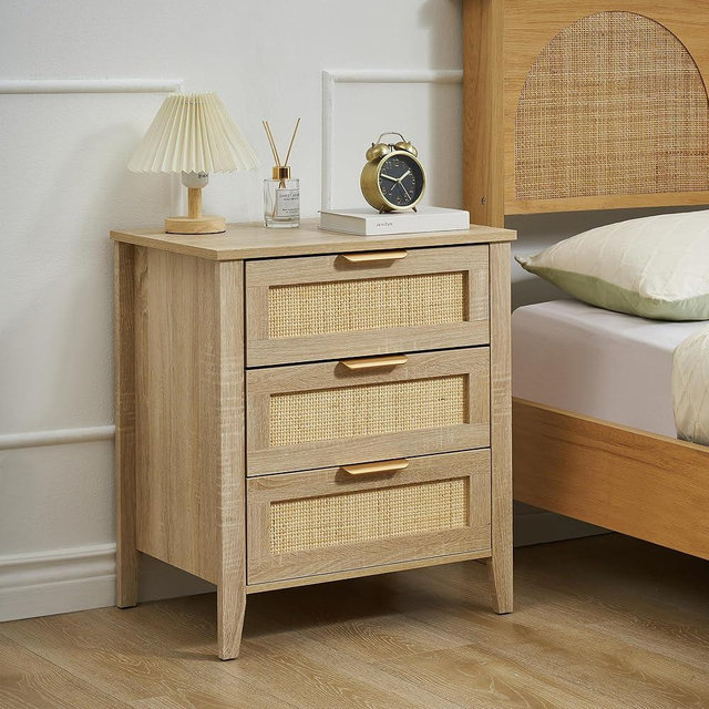 Garvee Rattan Nightstand, Modern-Style Bedside Table with 3 Natural Wicker Drawers, Sturdy Wooden-Legged Bedside Table, Suitable for Bedrooms and Living Rooms, Natural Wood Color