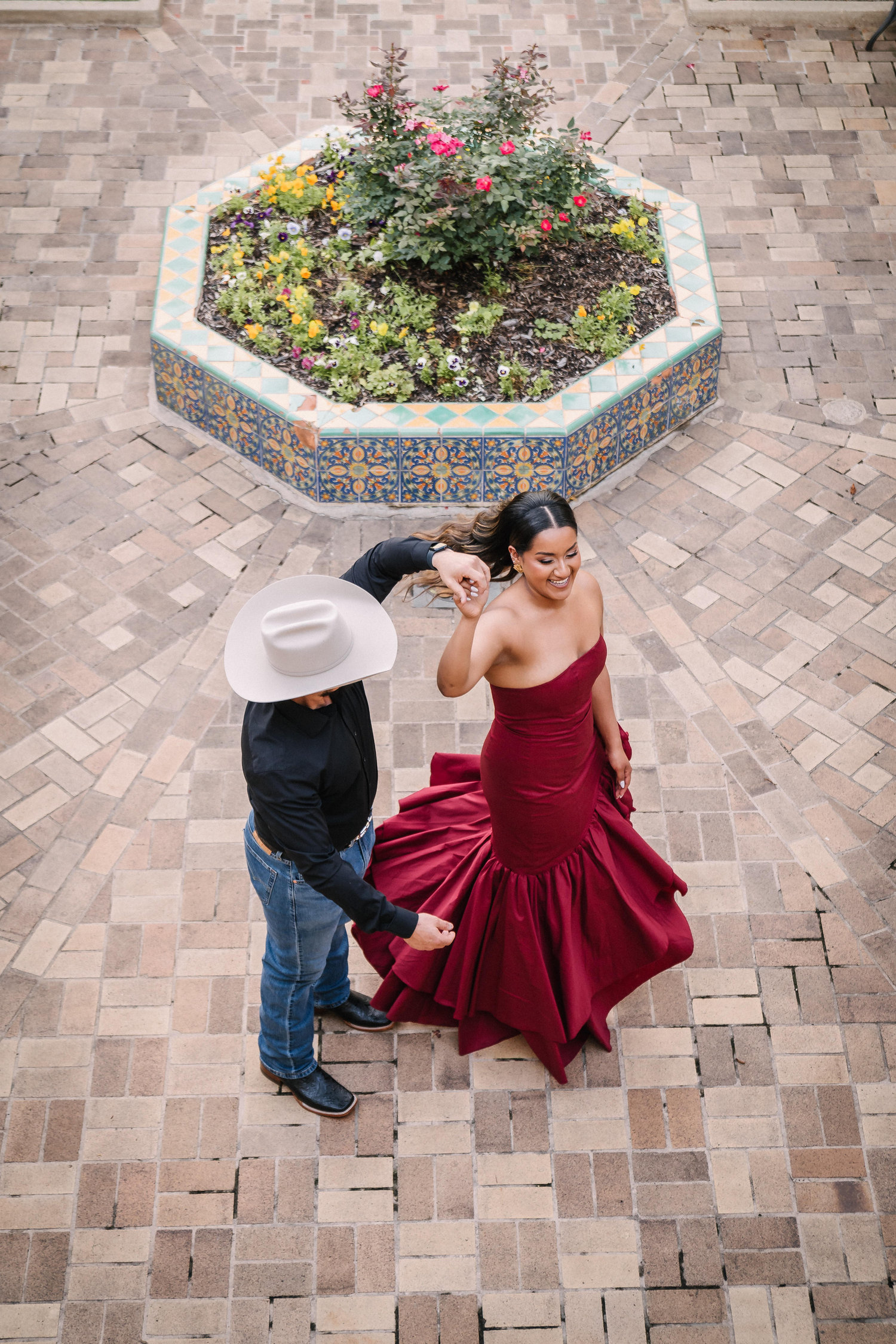 The Wedding Website of Efrain Vasquez and Jacqueline Ribota