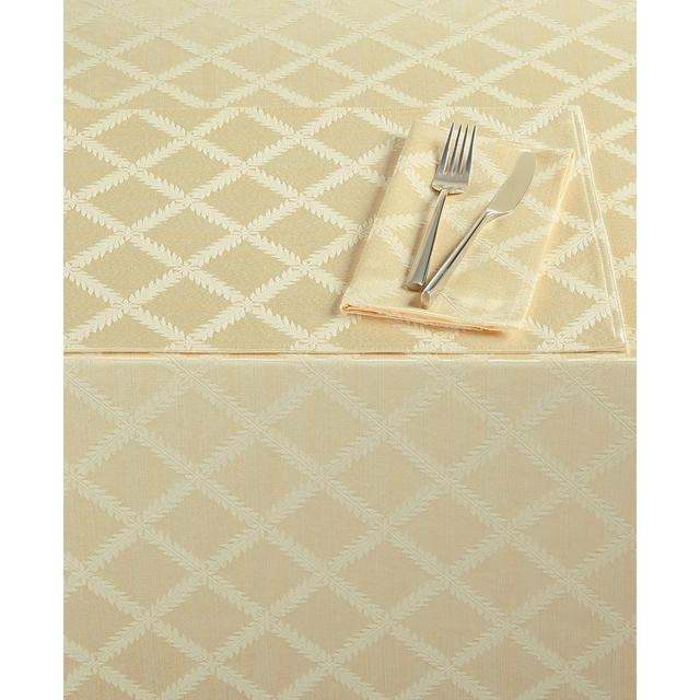 Lenox Laurel Leaf 70" x 122" Tablecloth