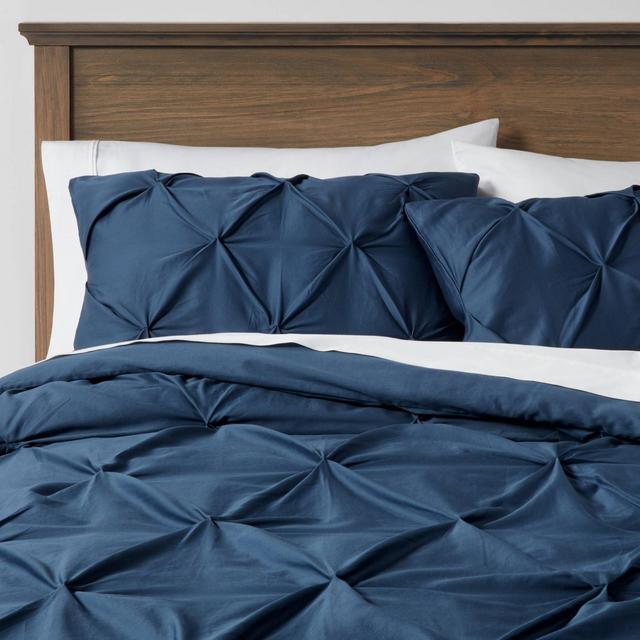 King Pinch Pleat Duvet & Sham Set Dark Blue - Threshold™