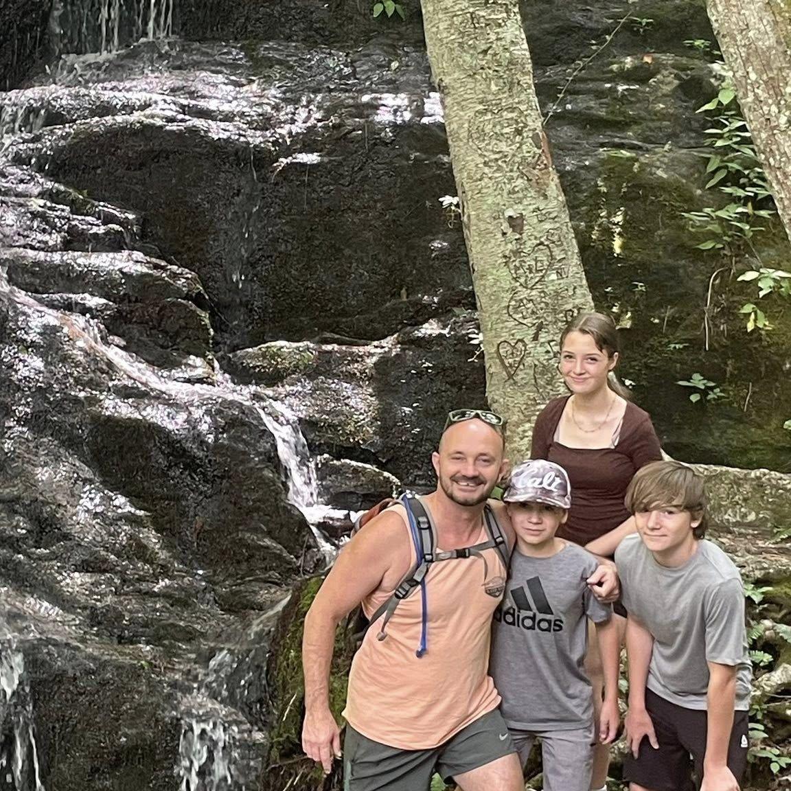 2nd time hiking Crabtree falls in VA