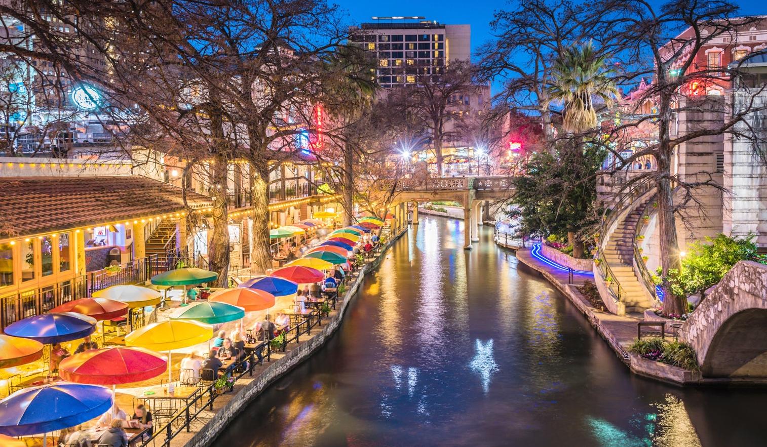 The Wedding Website of Andrea Guzman and Peter Howard