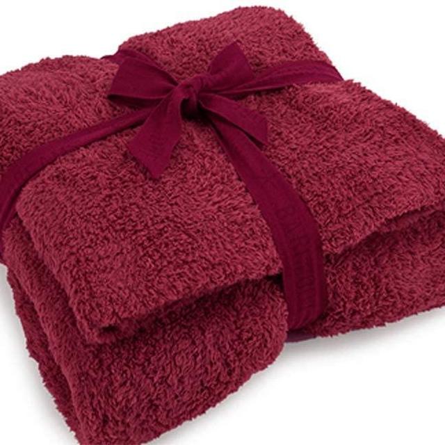 Barefoot Dreams Cozy Chic Throw Blanket (Cranberry),B503