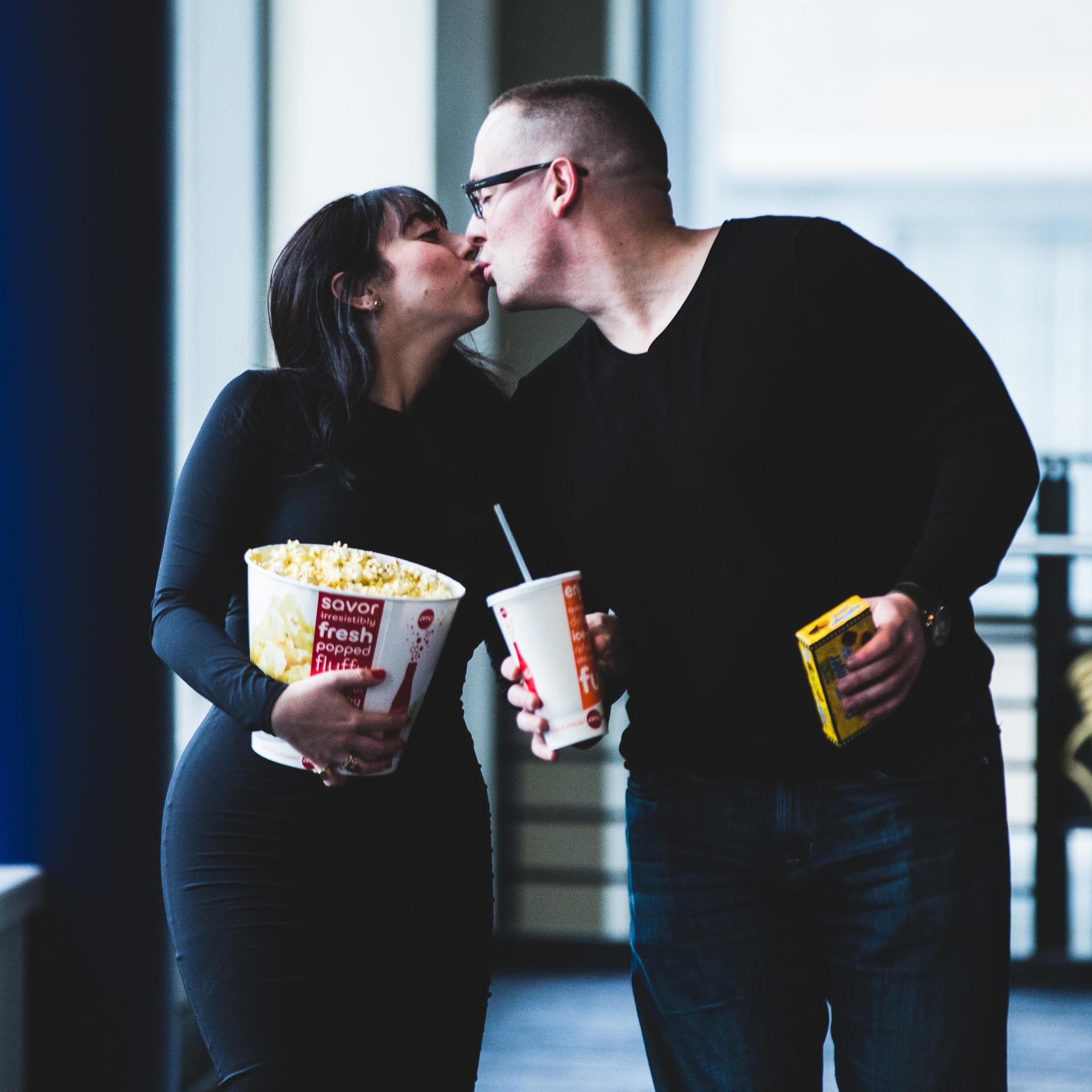 ENGAGEMENT PHOTOS