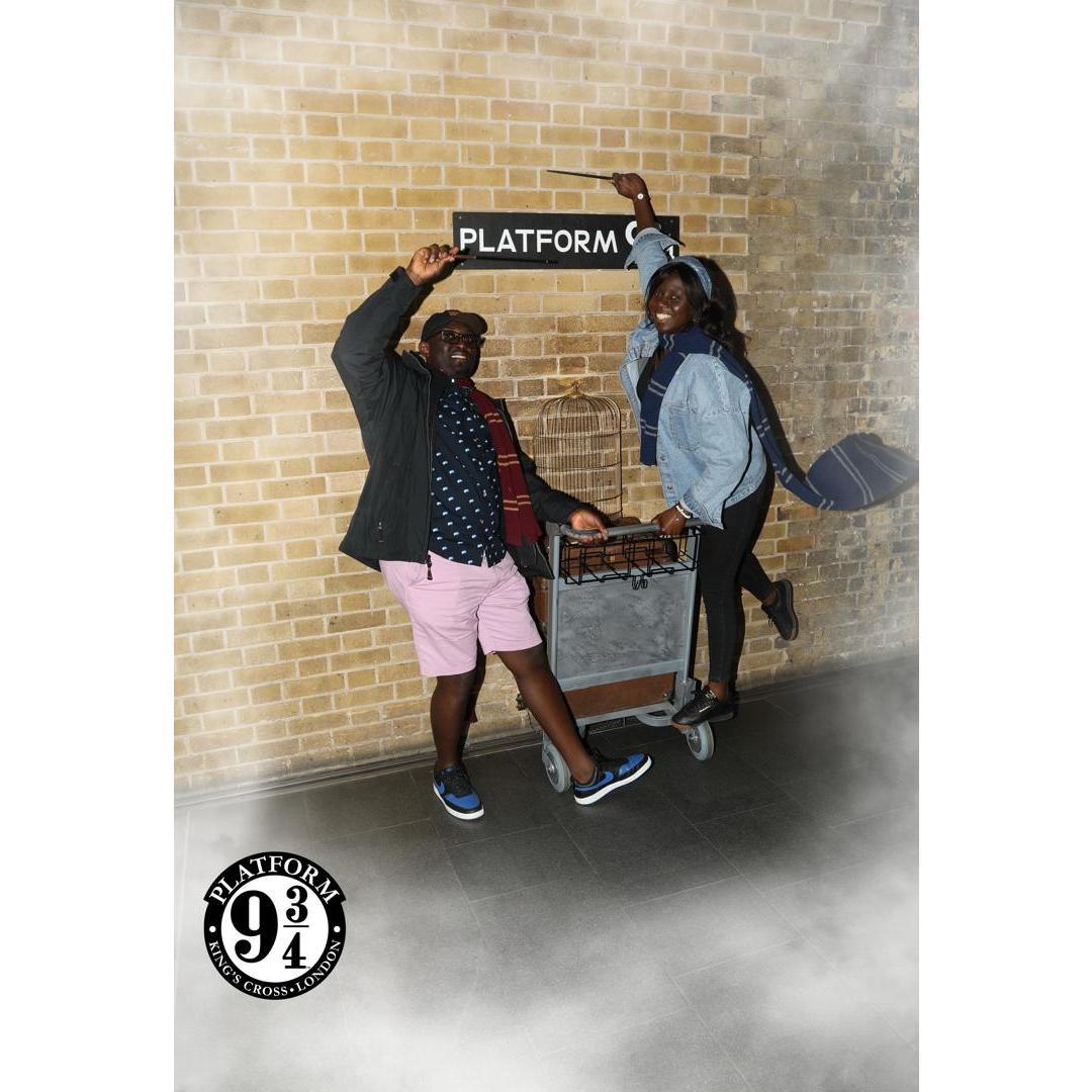 Entering Hogwarts together