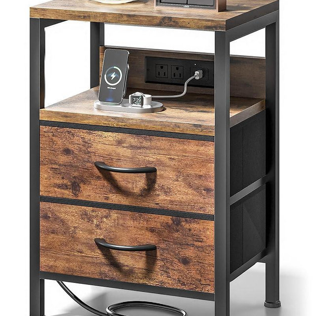 Lazzanto NightStand Bedside Charging Table Bedroom - Brown Night Stand with Charger Station, Modern Bed Side End Table with Open Shelf & 2 Fabric Drawers, USB-C Port for Dorm, Living Room