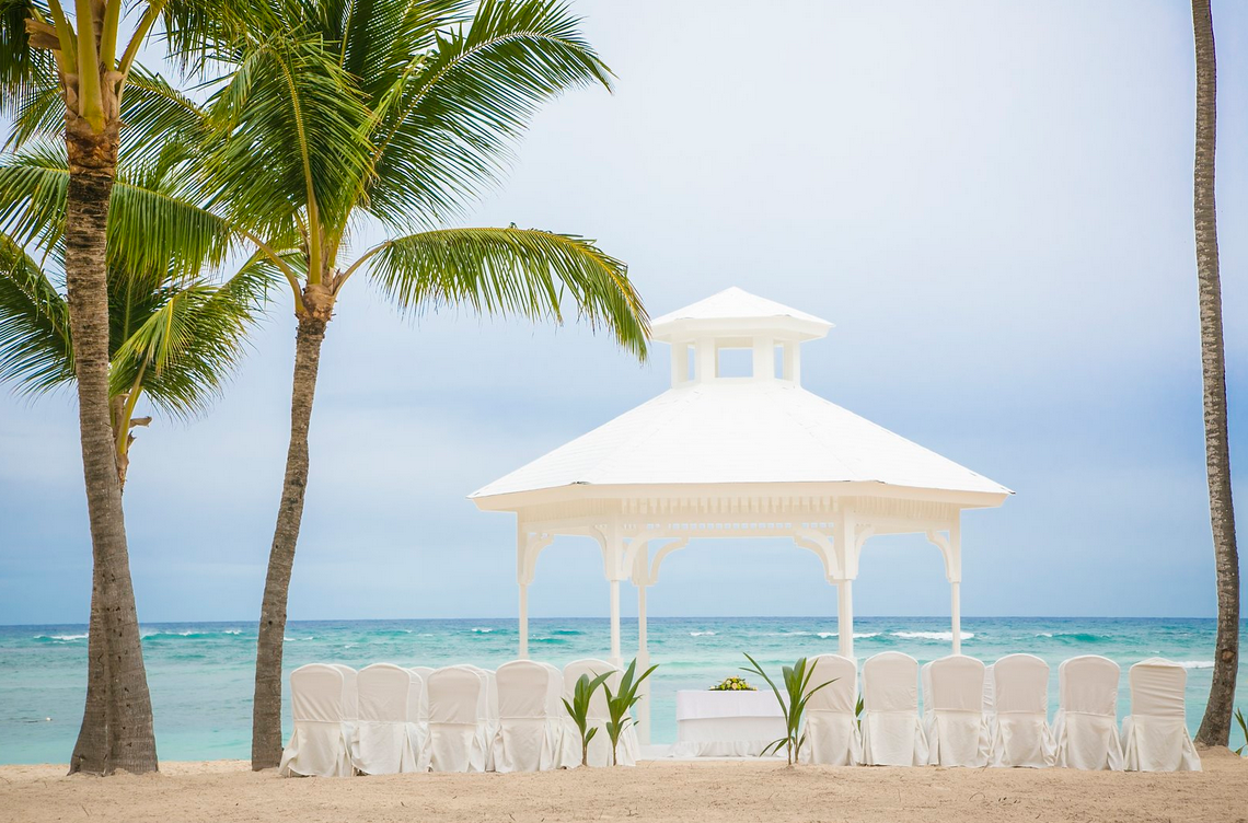 The Wedding Website of Bobby kerr and Tonya Blagojevic