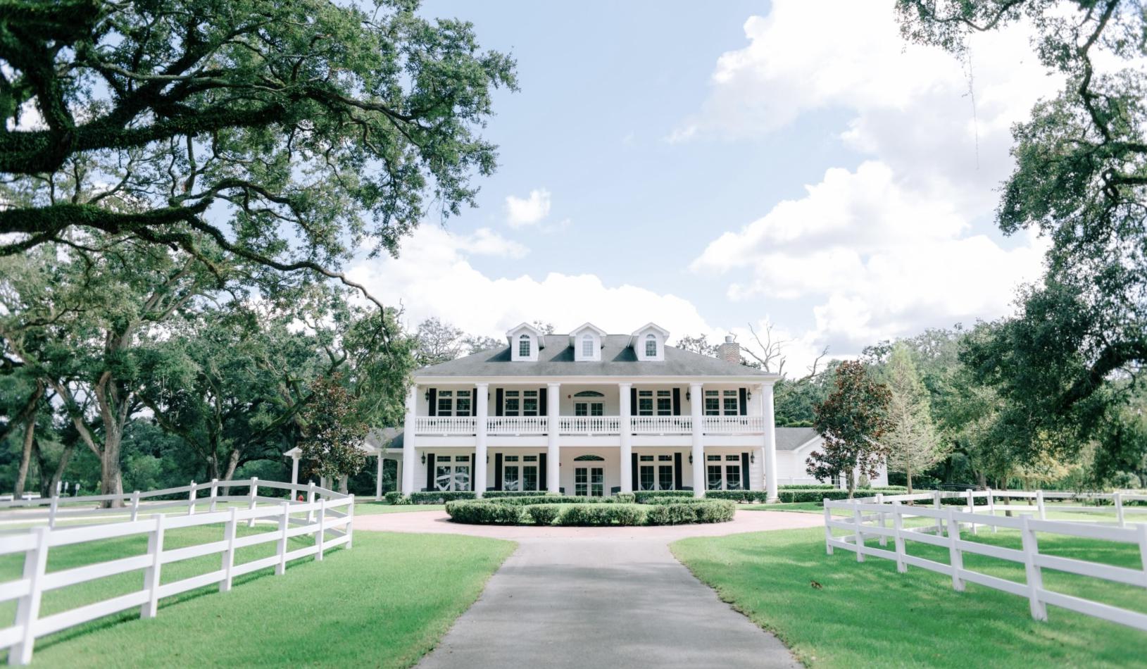The Wedding Website of Kimberly Escobar and José Andrés de Castro