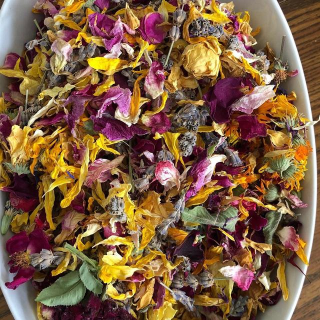 Edible Dried Flowers Bulk Offering