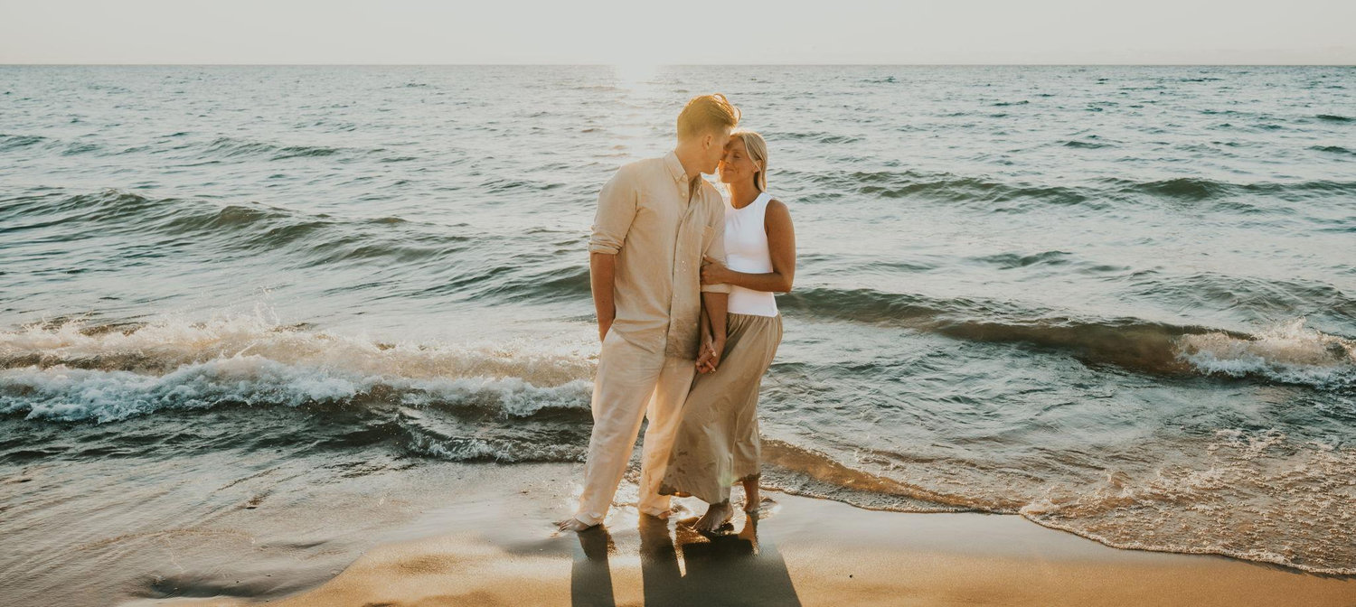 The Wedding Website of Alexis Souder and Dane Smitz