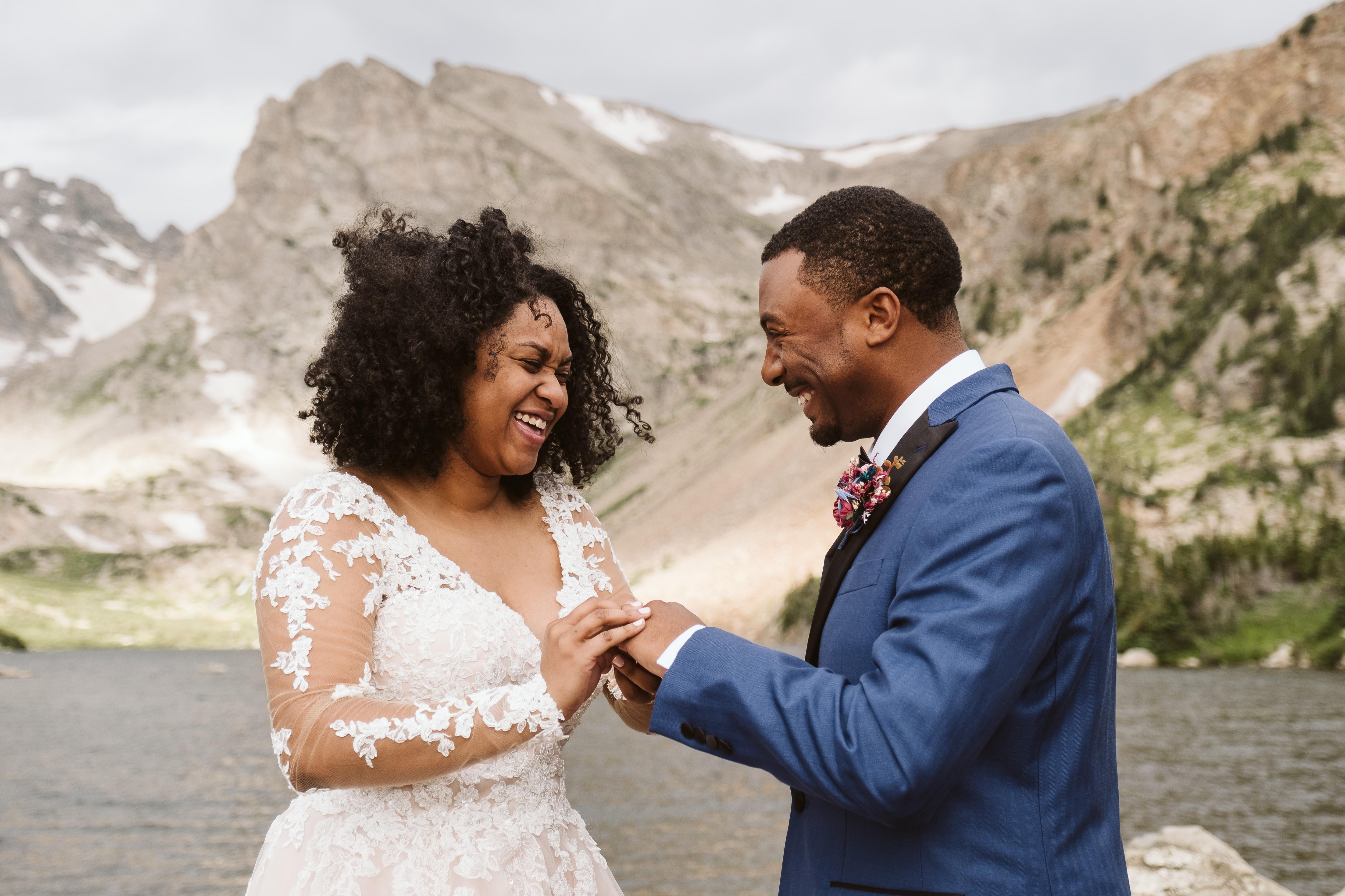 The Wedding Website of Ayesha Davis and Oliver Davis