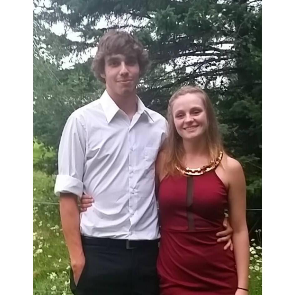 Our first time being wedding dates. <3
