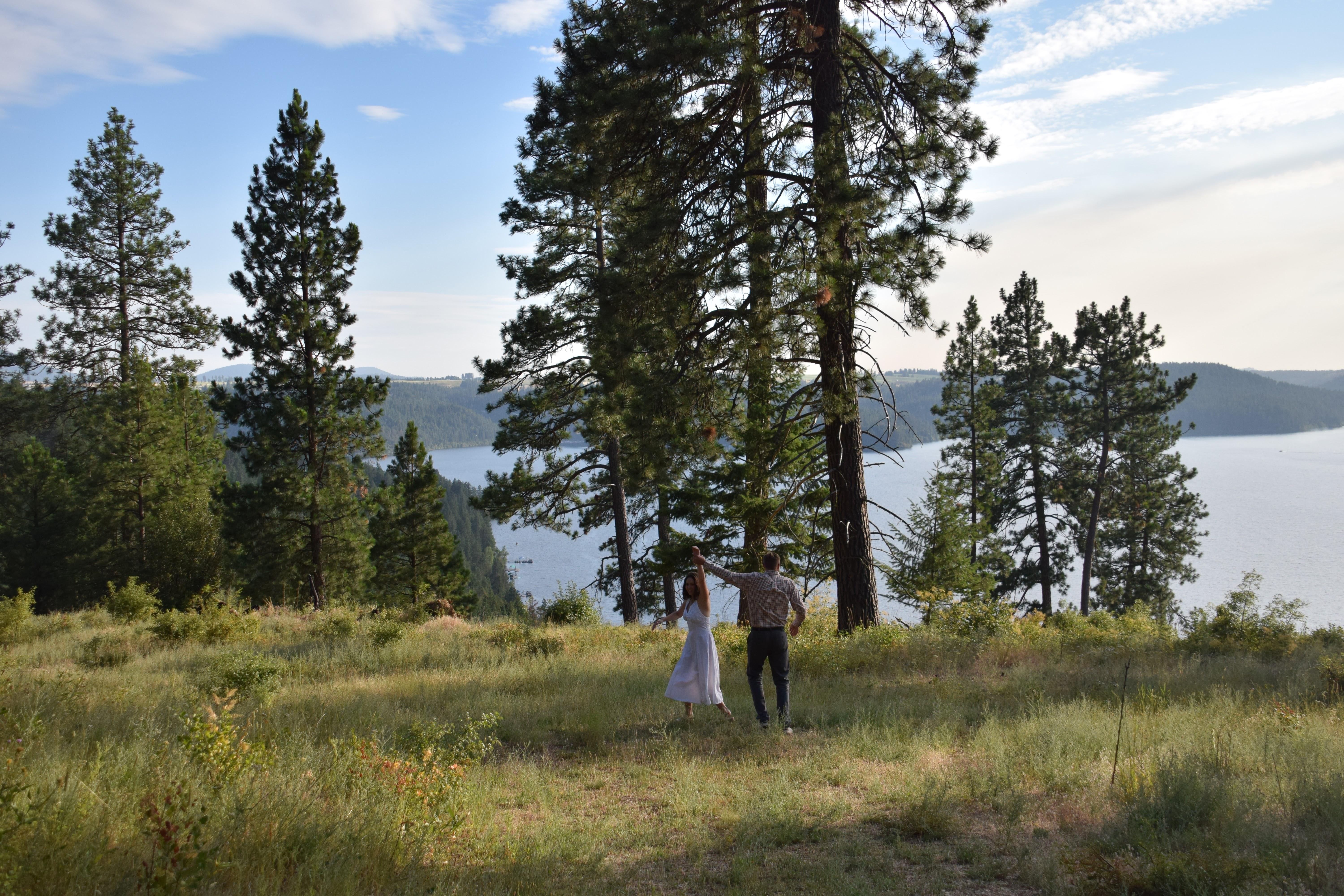 The Wedding Website of Easton Powell and Mara Selznick