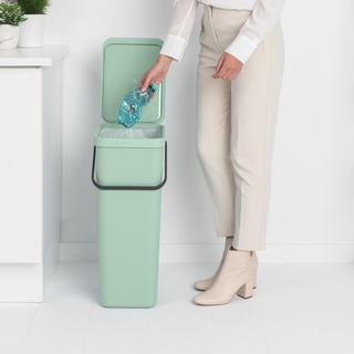 Sort & Go 40-Liter Recycle Bin