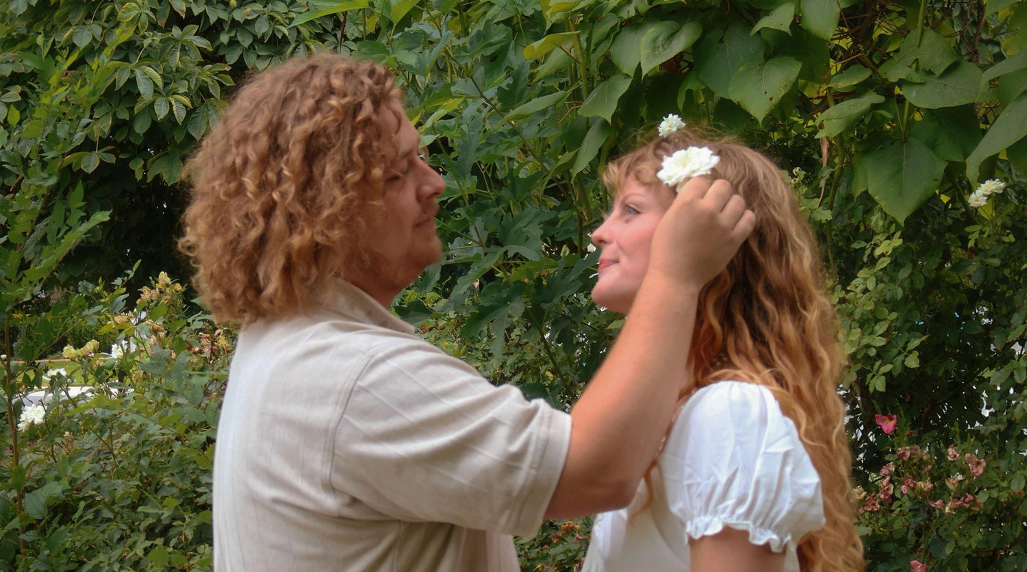 The Wedding Website of Ajahdori Killian and Tyler Forsgren