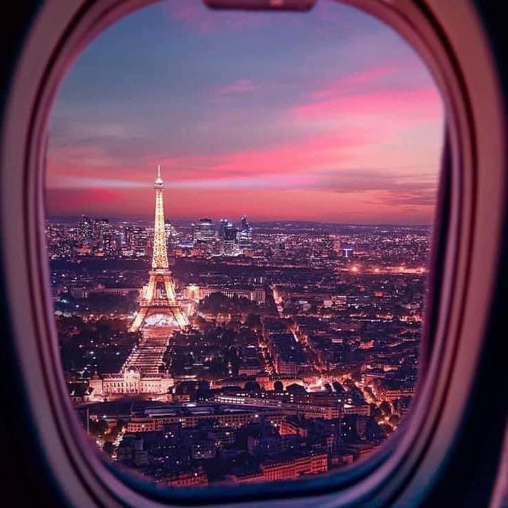 Round Trip Plane Tickets to Paris, France