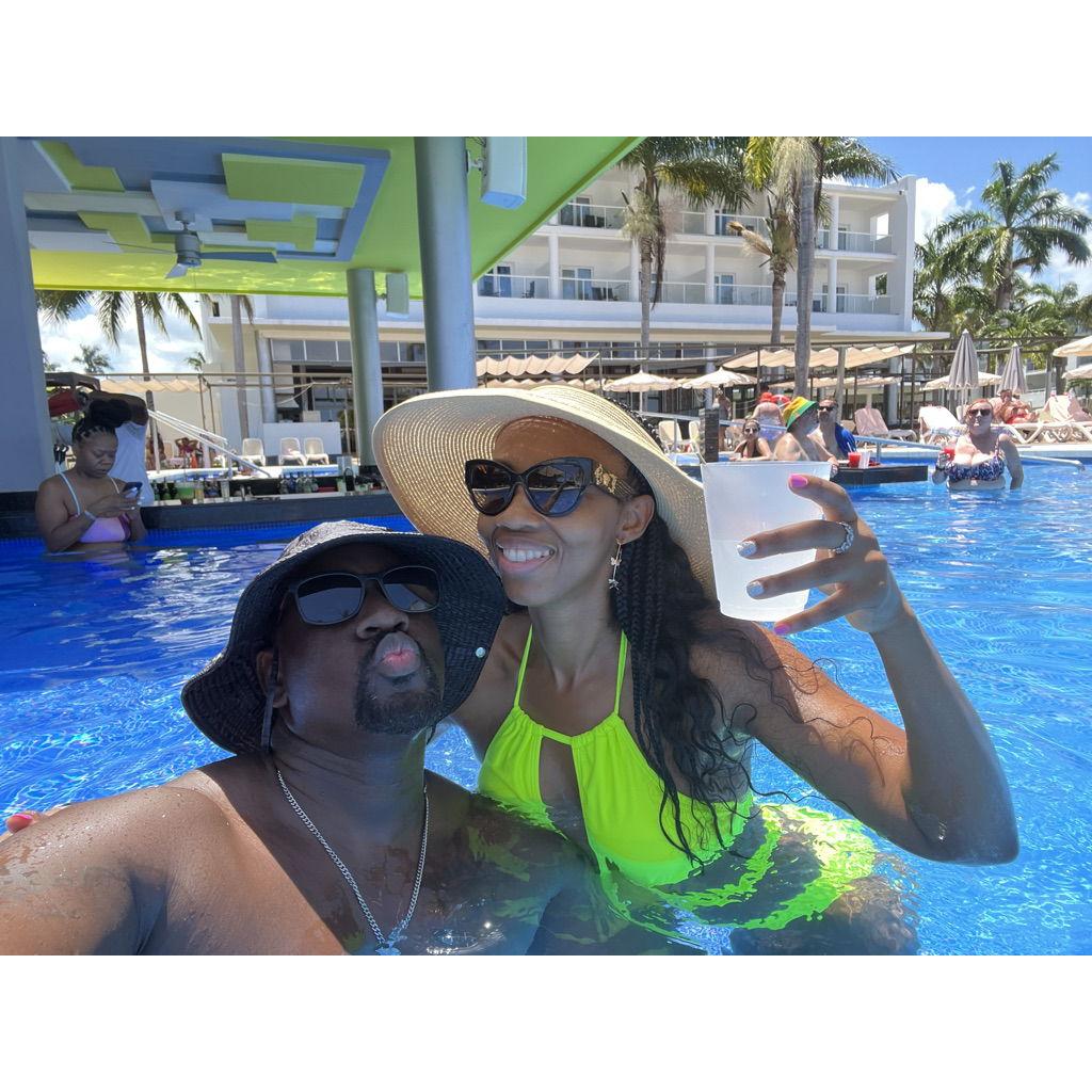 vacation vibe 2023