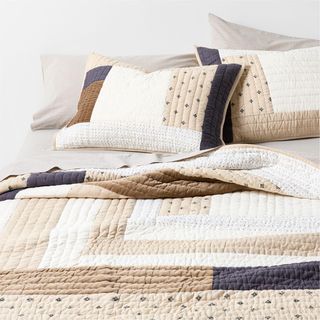 Gee's Bend Around The Bend Organic Cotton Quilt